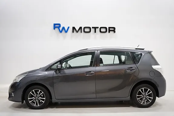 Toyota Verso 2013 photo 3