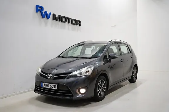 Toyota Verso 2013 photo 2