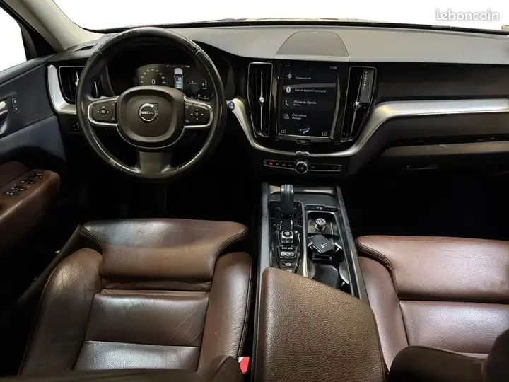 Volvo Xc60 2019 photo 2
