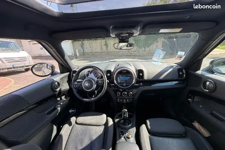 Mini Countryman 2019 photo 2