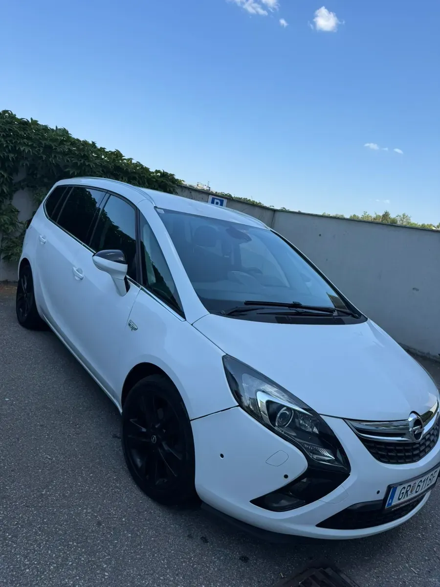 Opel Zafira 2014 photo 3