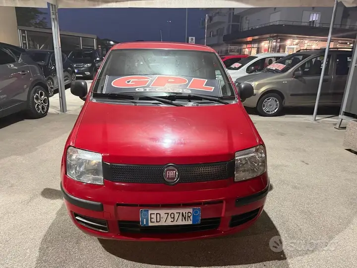 Fiat Panda 2010 photo 2