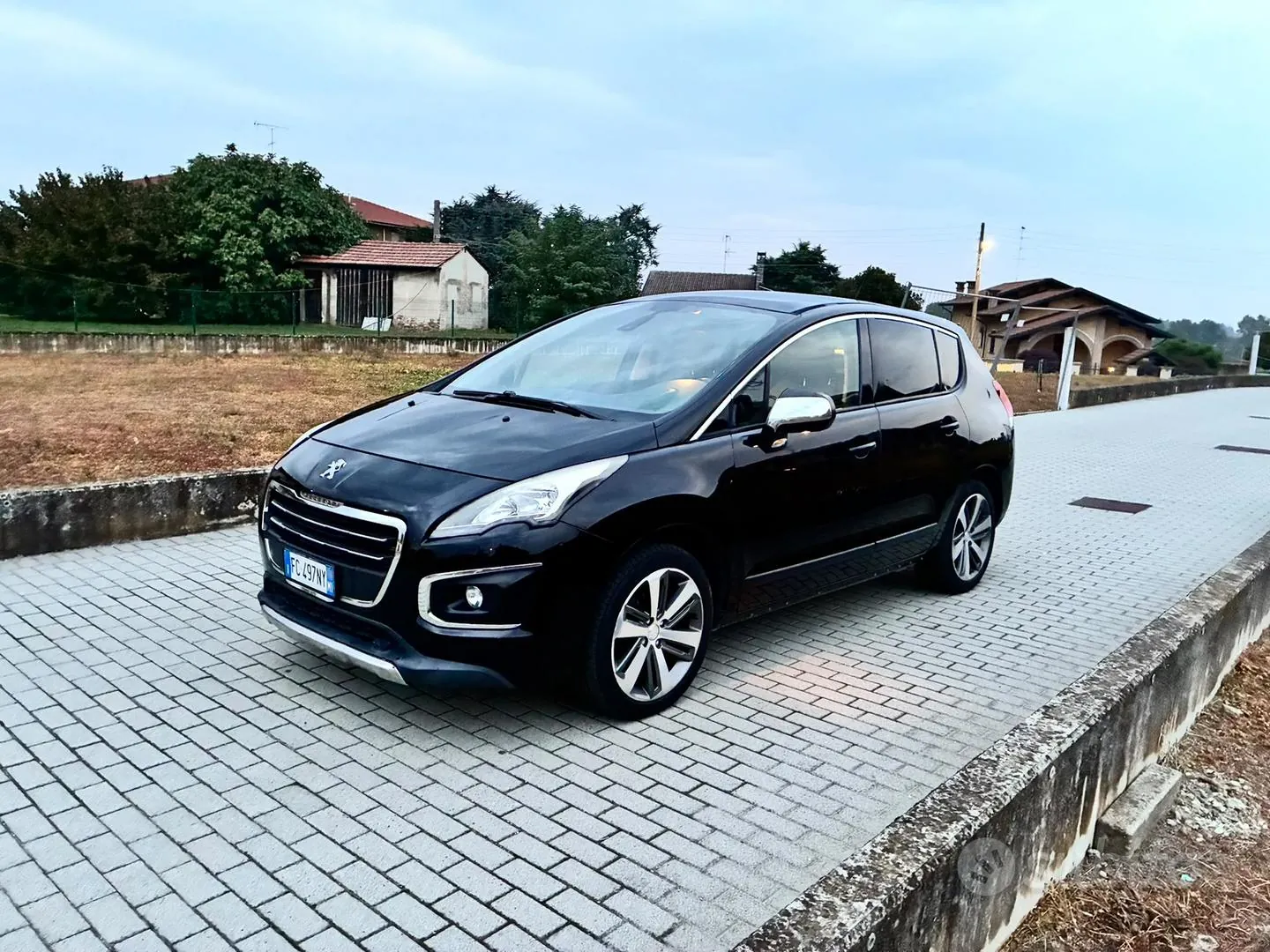 Peugeot 3008 2016 photo 2
