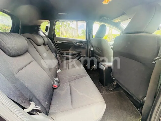 Honda Fit 2015 photo 2