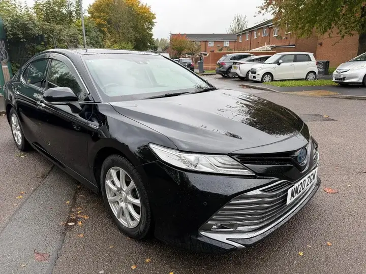 Toyota Camry 2020 photo 2
