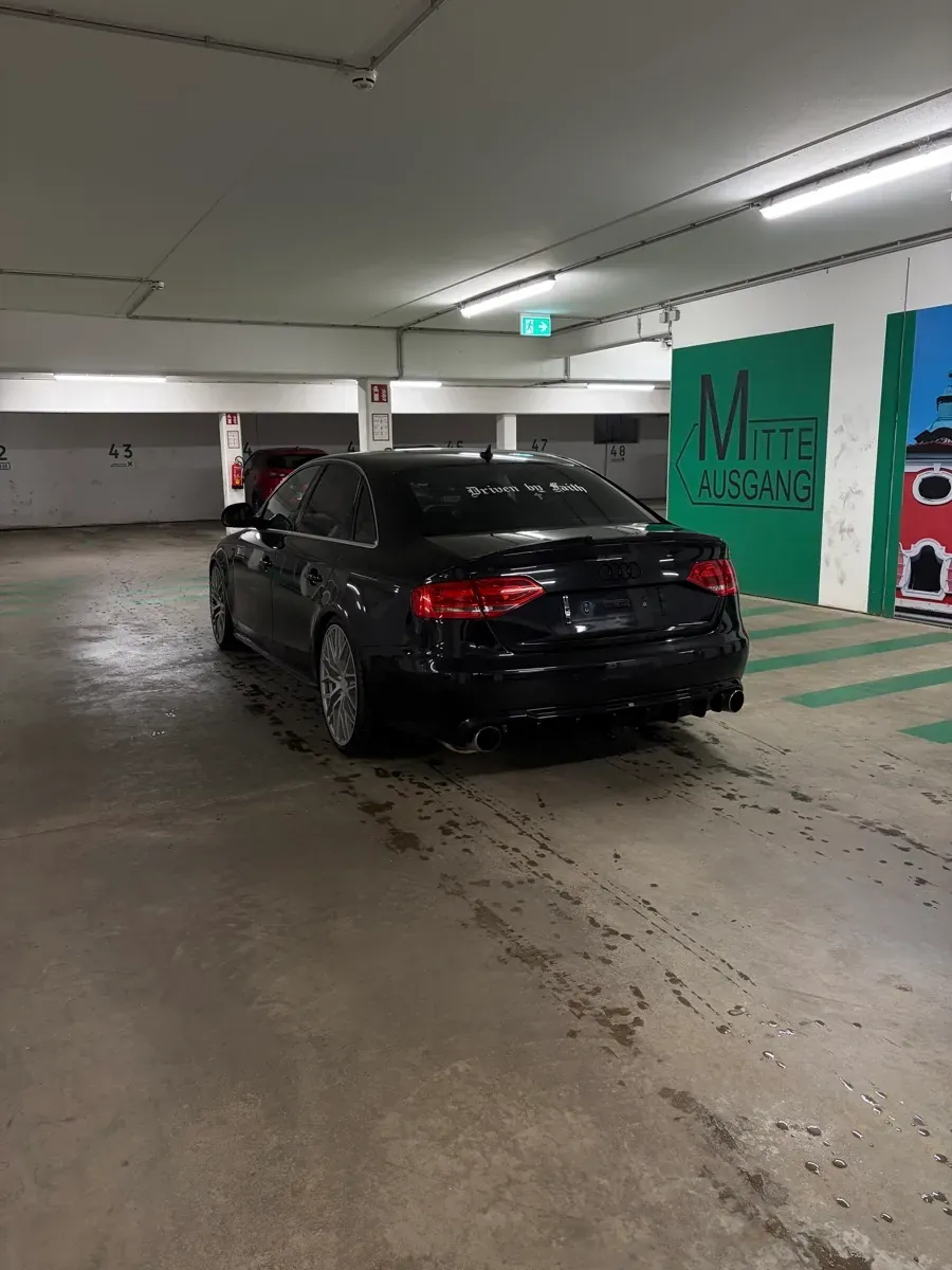 Audi A4 2008 photo 3
