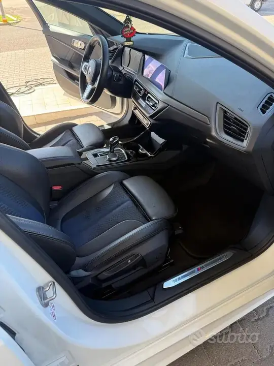 BMW 118D 2021 photo 5