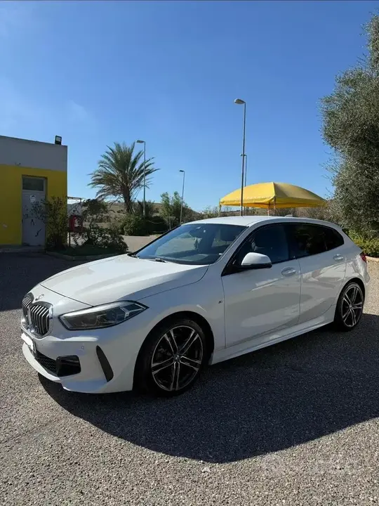 BMW 118D 2021 photo 2