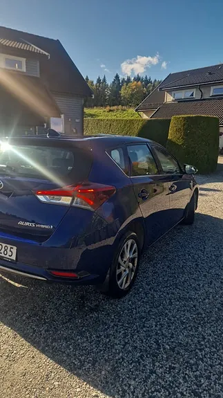 Toyota Auris 2016 photo 3