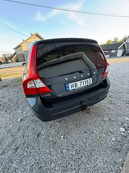 Volvo V70 2010 photo 5