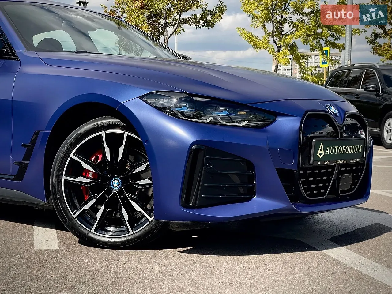 BMW I4 2022 photo 3