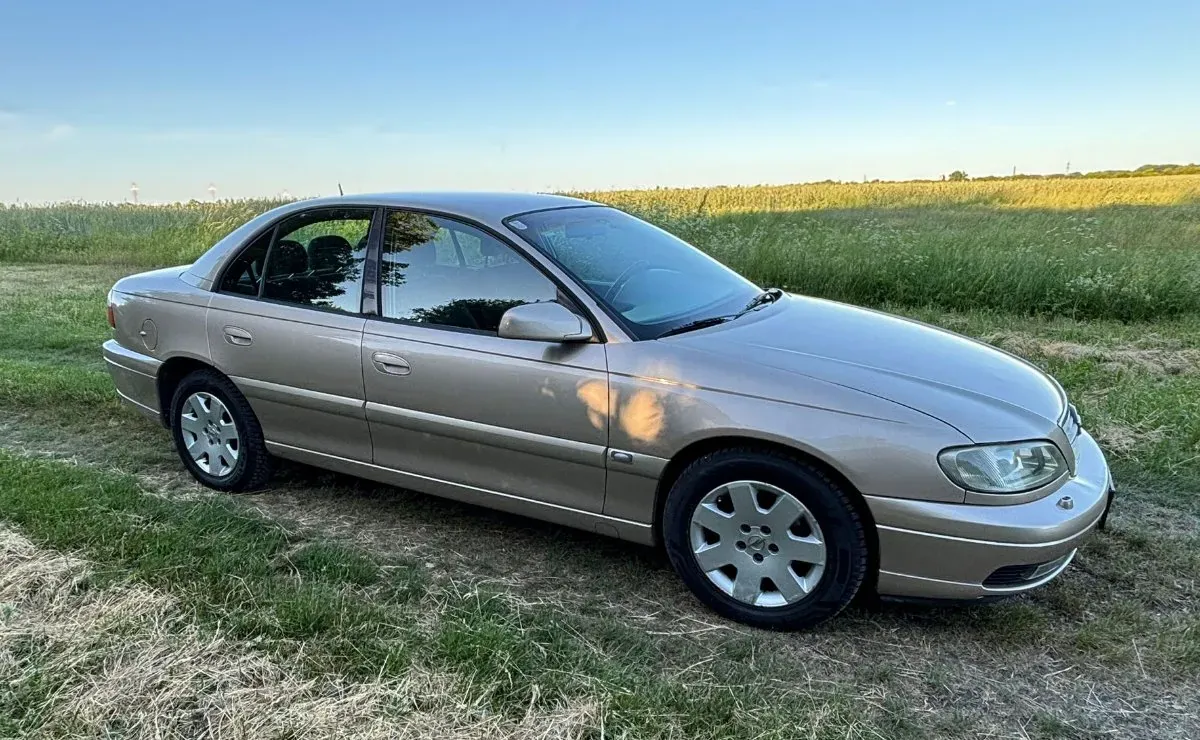 Opel Omega 2001 photo 3