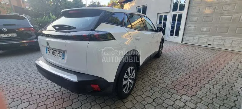 Peugeot 2008 2021 photo 5