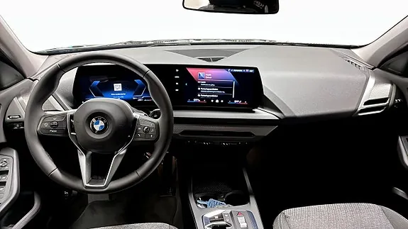 BMW 120 2026 photo 4