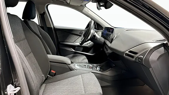 BMW 120 2026 photo 3