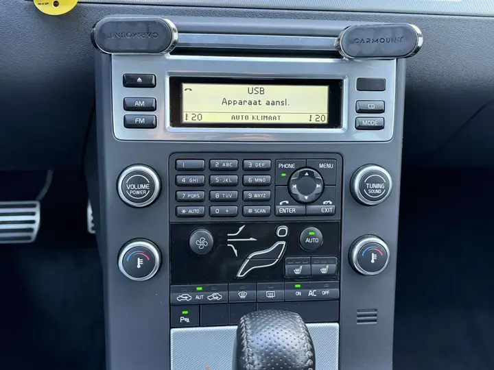 Volvo V70 2011 photo 5