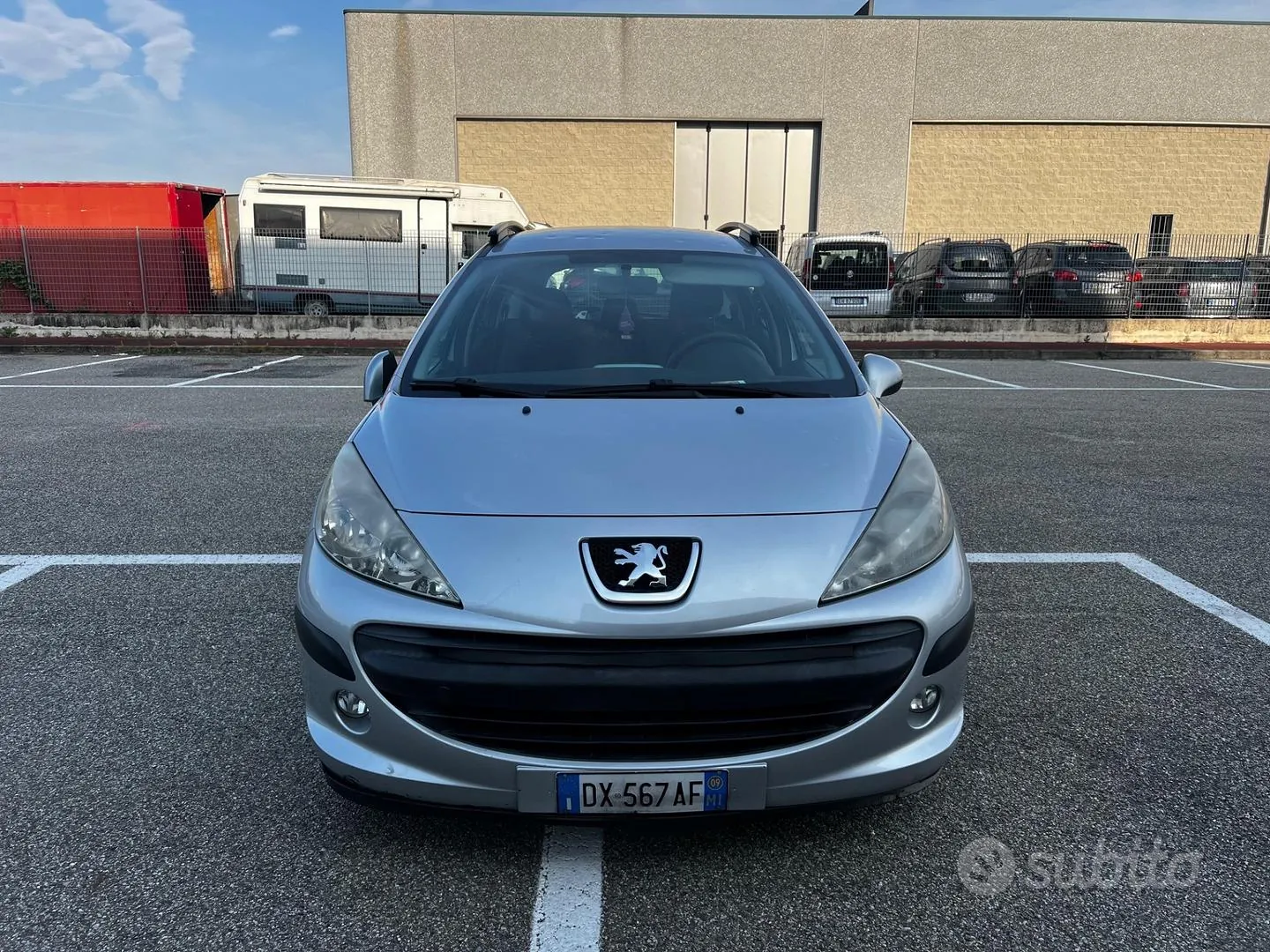 Peugeot 207 2009 photo 2