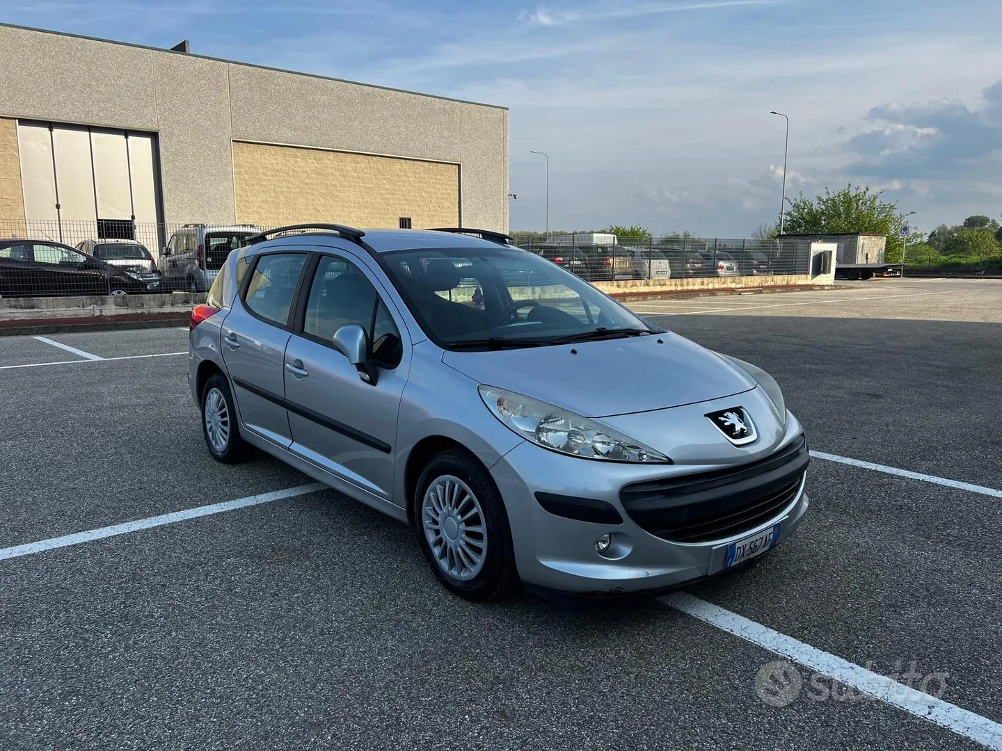 Peugeot 207 2009 photo 3
