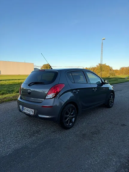 Hyundai I20 2014 photo 3