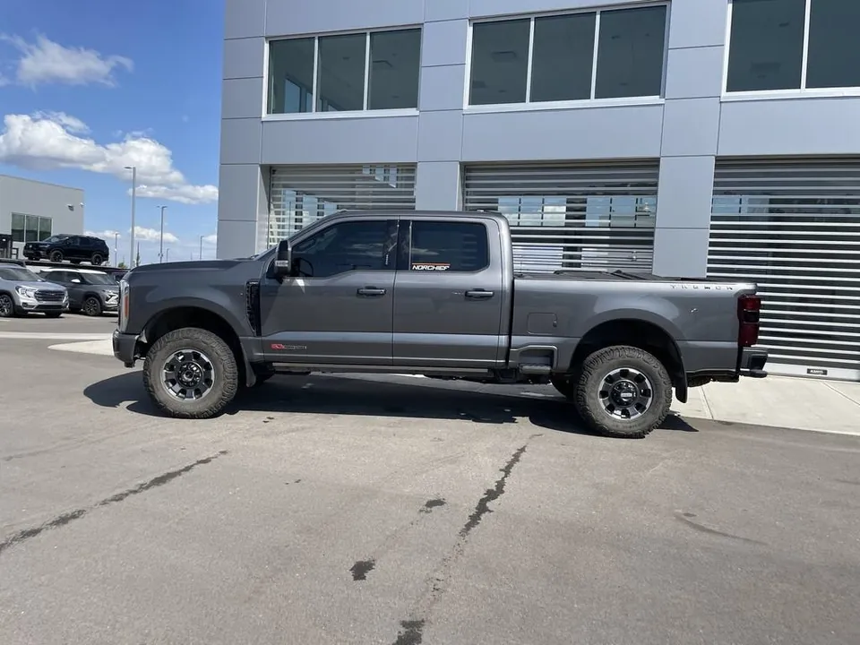 Ford Super Duty F-350 2023 photo 5