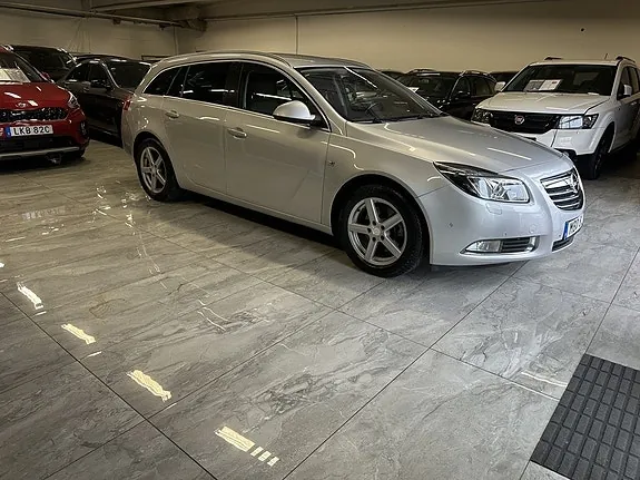 Opel Insignia 2012 photo 2