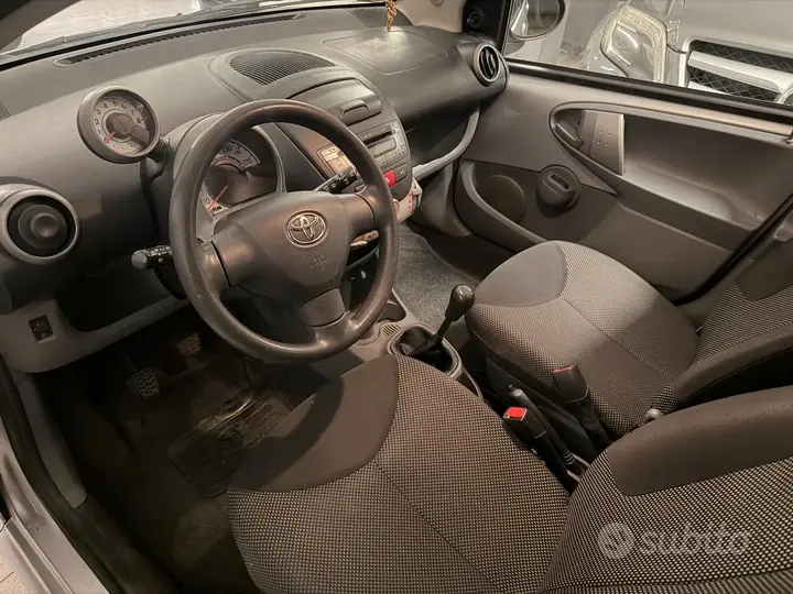 Toyota Aygo 2010 photo 4