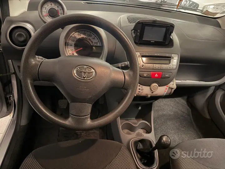 Toyota Aygo 2010 photo 5