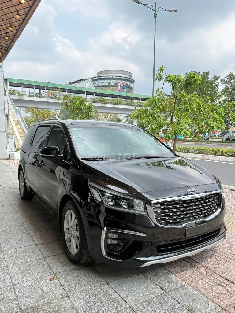 Kia Sedona 2021 photo 2