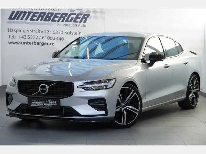Volvo S60 2022 photo 2