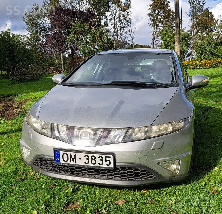 Honda Civic 2006 photo 2