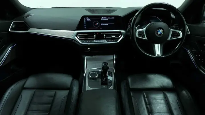 BMW 3 Series 2019 photo 4