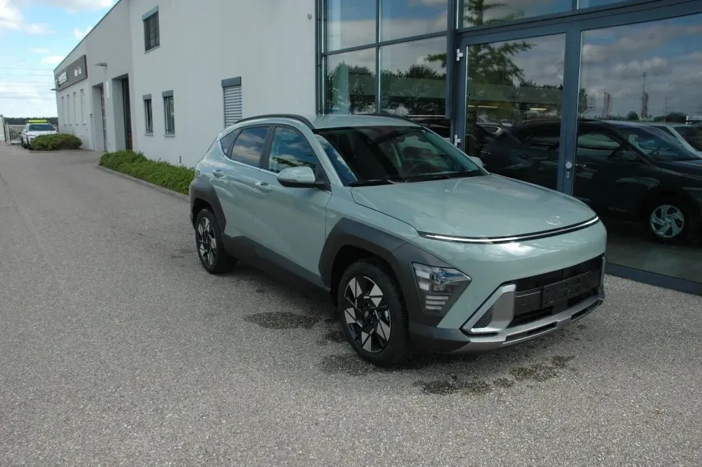 Hyundai Kona photo 3