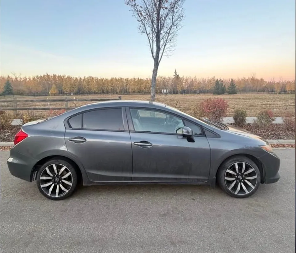 Honda Civic 2012 photo 4