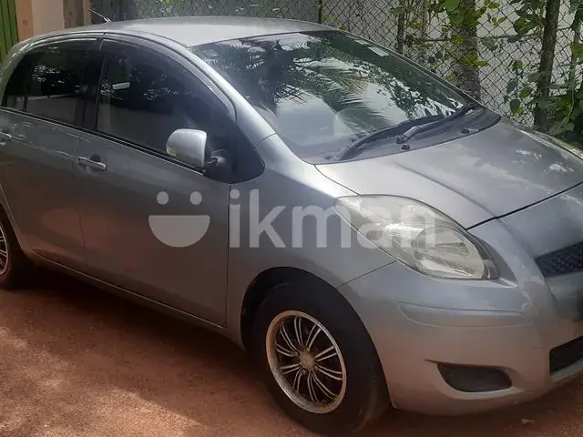 Toyota Vitz 2008 photo 2