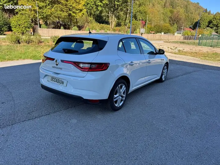 Renault Megane 2019 photo 4
