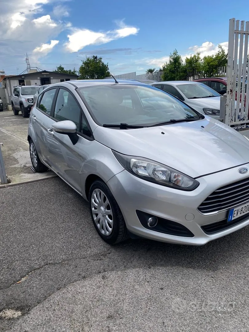 Ford Fiesta 2014 photo 3