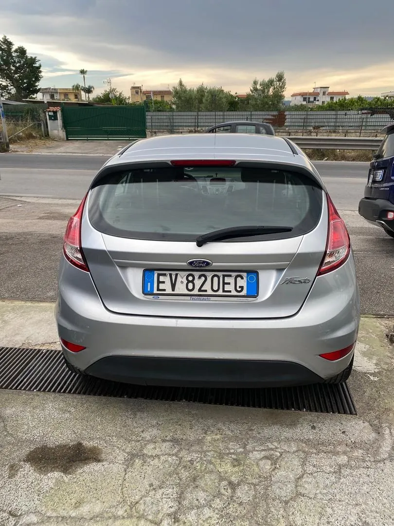 Ford Fiesta 2014 photo 4