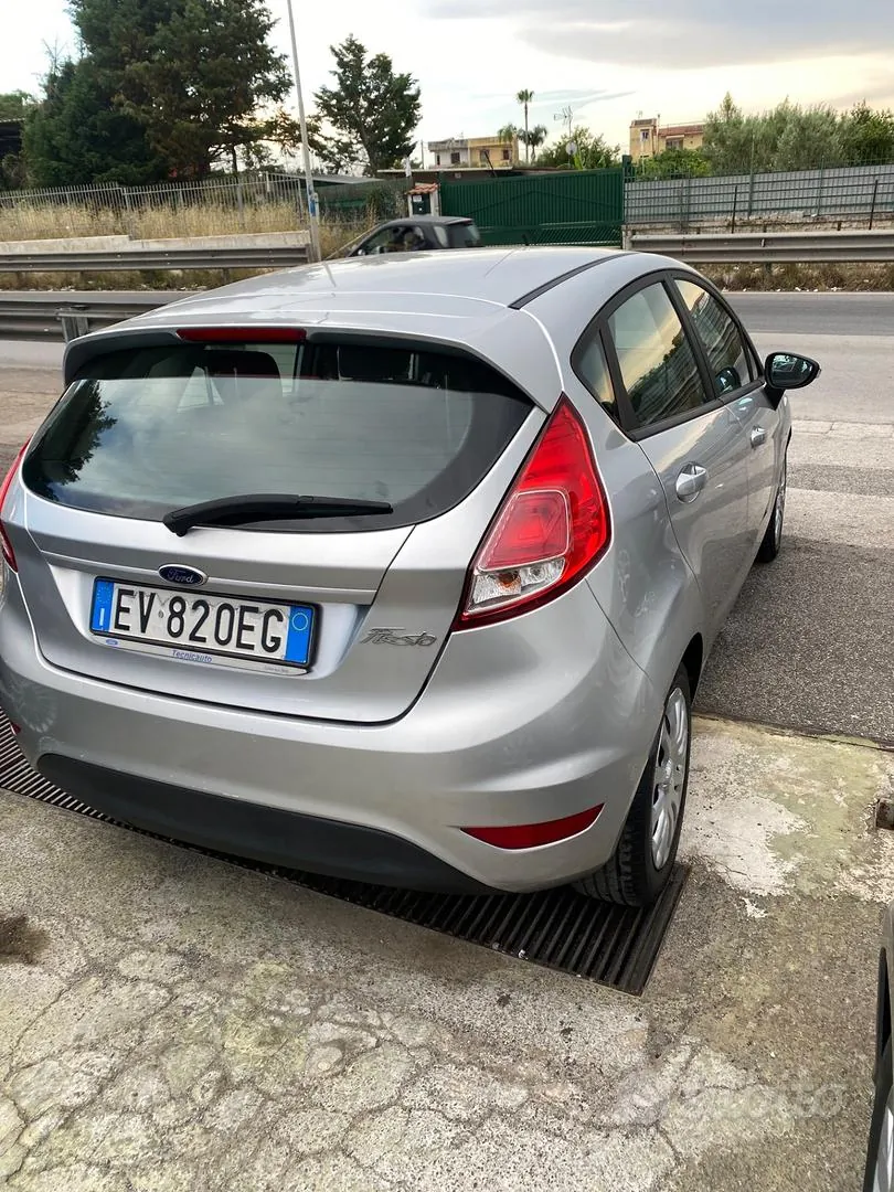 Ford Fiesta 2014 photo 5