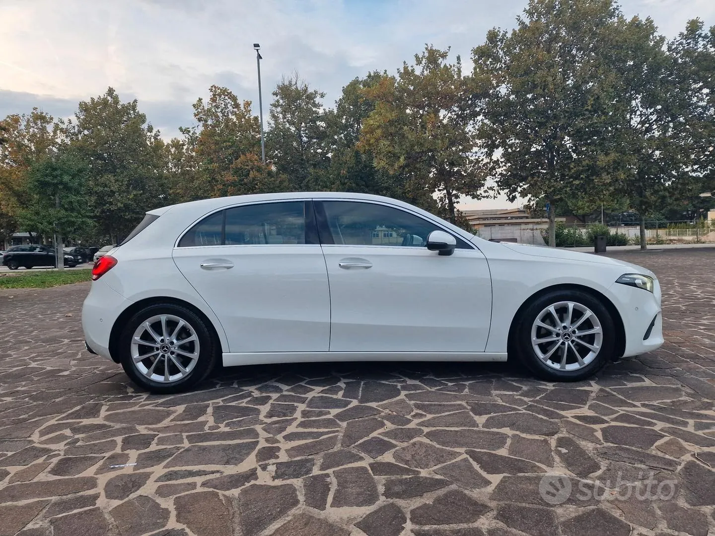 Mercedes-Benz A 180 2018 photo 4
