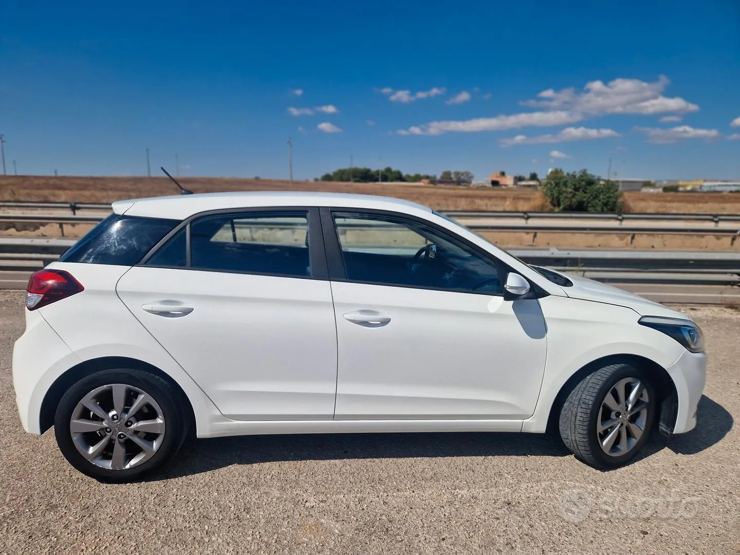 Hyundai I20 2017 photo 3