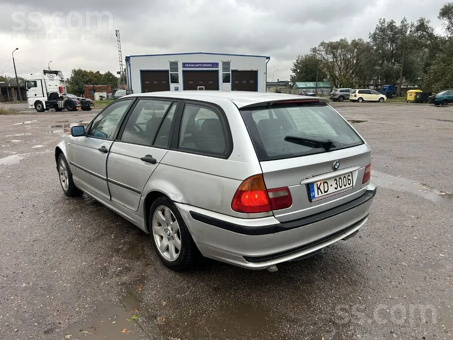 BMW 318 2003 photo 3