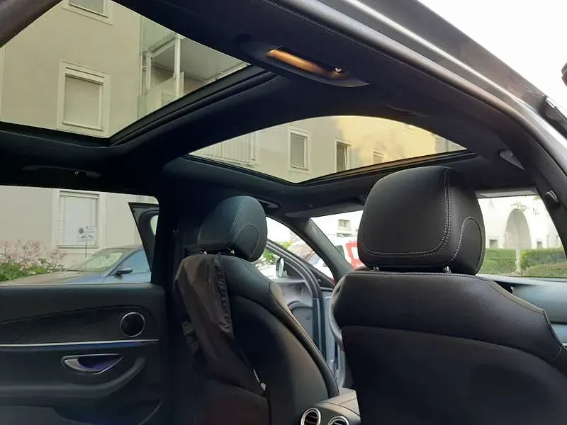 Mercedes-Benz E-Class 2018 photo 3