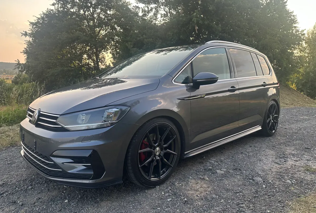 Volkswagen Touran 2016 photo 3