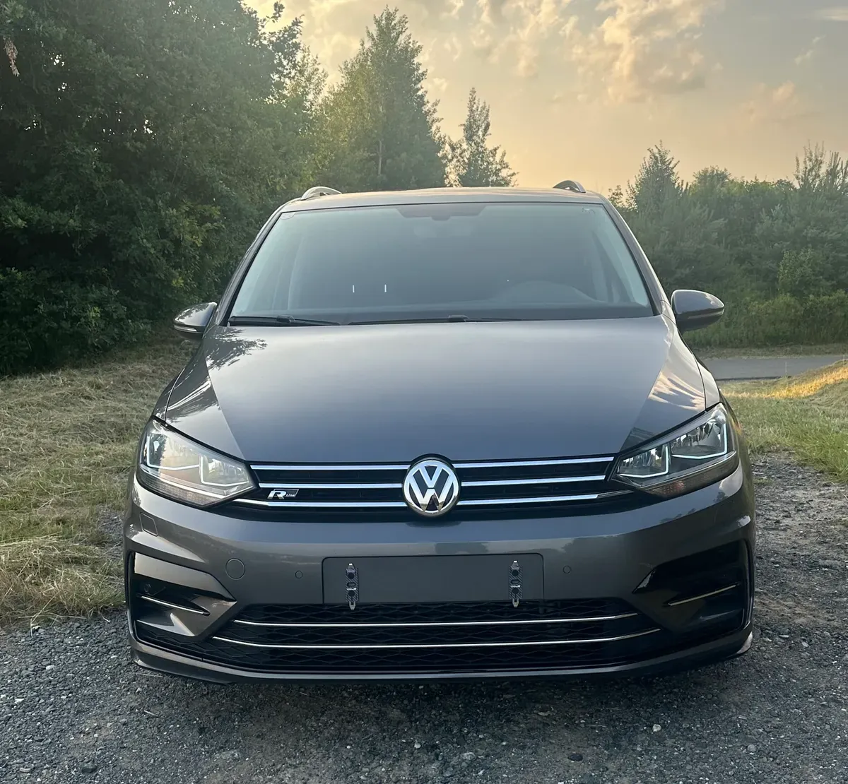 Volkswagen Touran 2016 photo 2