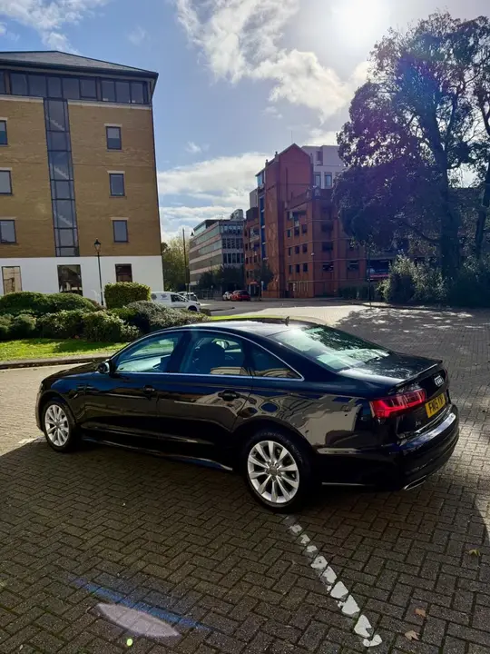 Audi A6 2015 photo 2