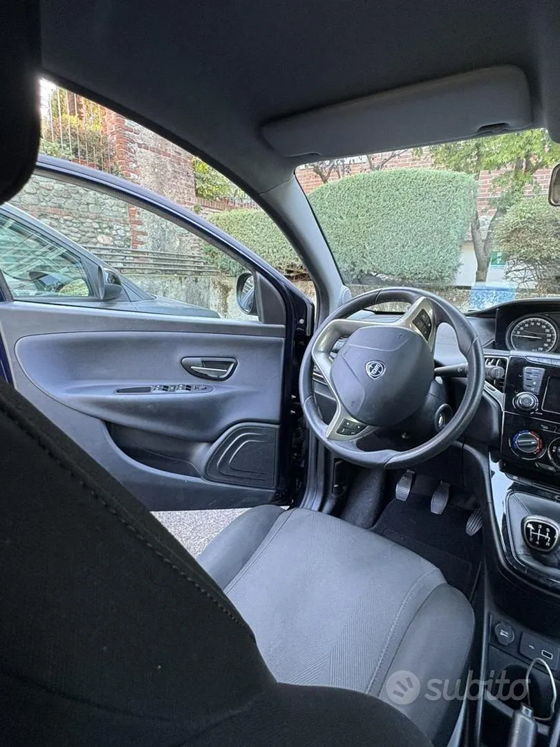 Lancia Ypsilon 2019 photo 5