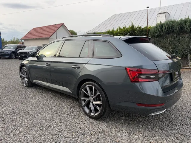 Skoda Superb Combi 2021 photo 3