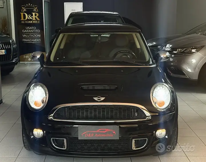 Mini Cooper S 2011 photo 2