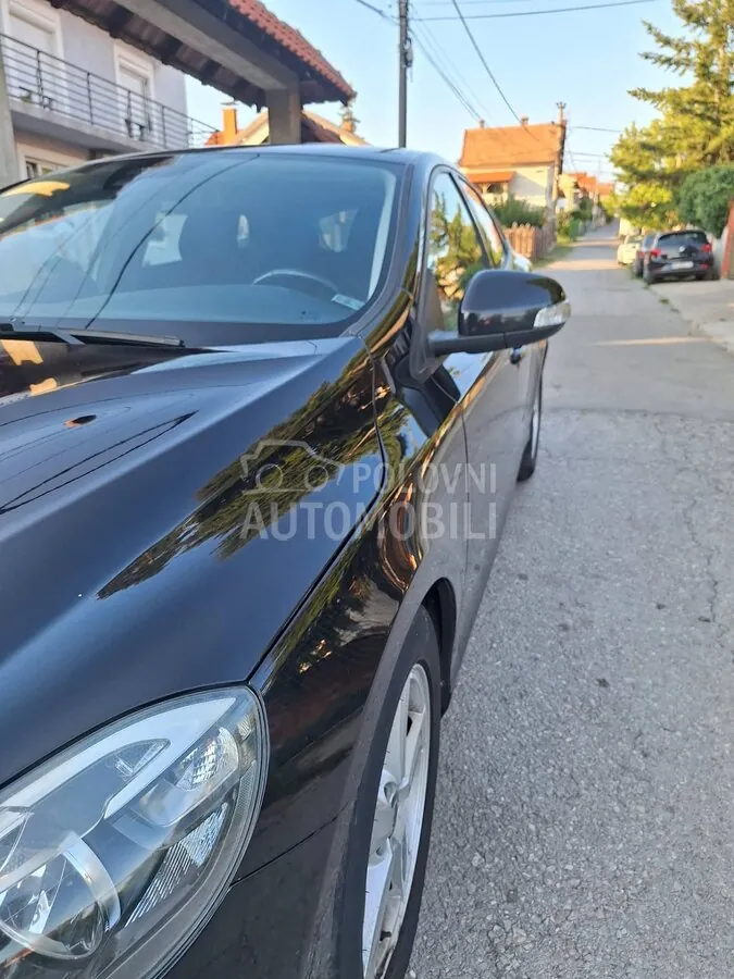 Volvo V40 2014 photo 5