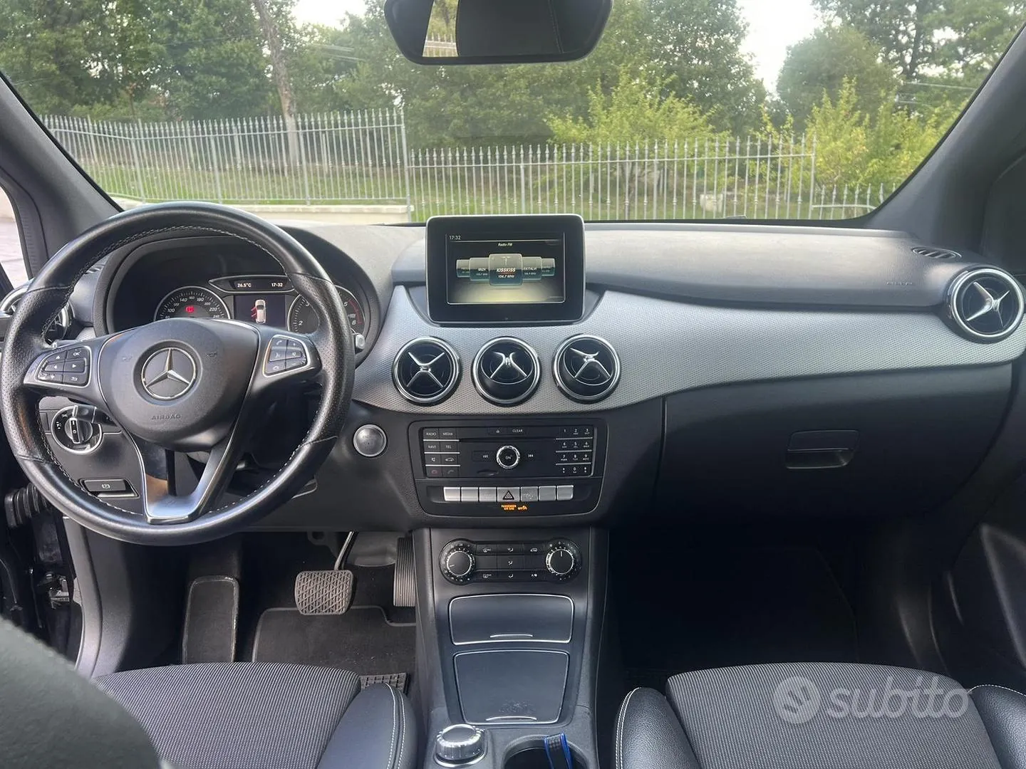 Mercedes-Benz B180 2017 photo 5
